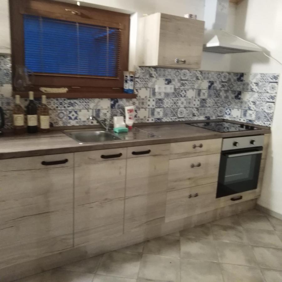 Vinný sklep Kovárna - Nad Presovnou Rohatec Exterior foto