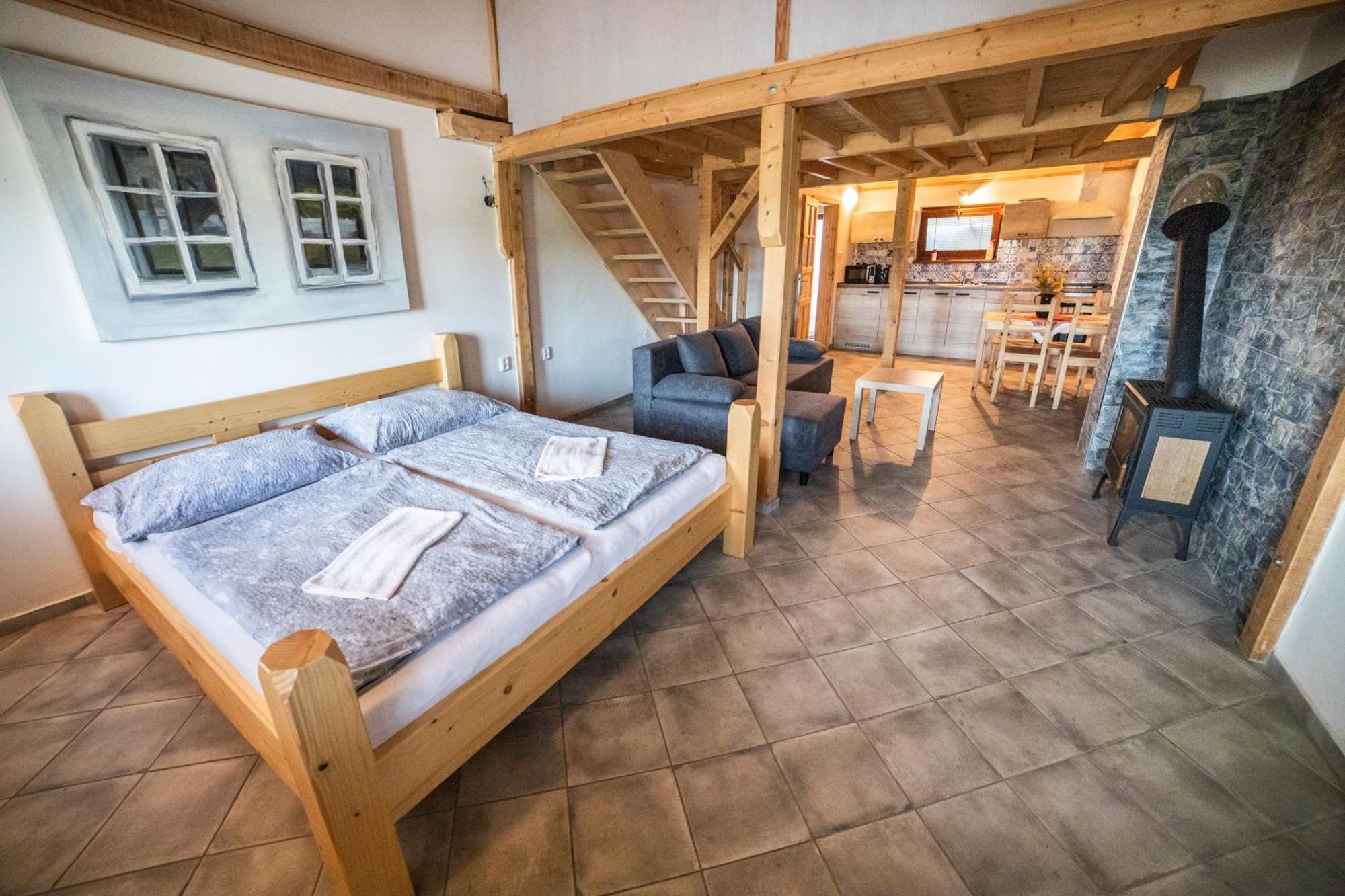 Vinný sklep Kovárna - Nad Presovnou Rohatec Exterior foto